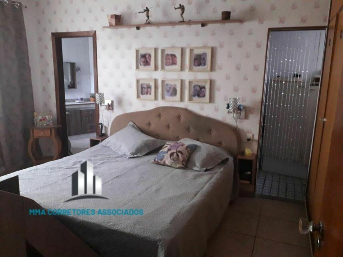 Casa à venda com 3 quartos, 200m² - Foto 19