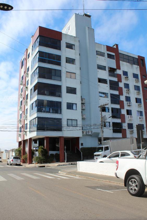 Apartamento à venda com 3 quartos, 200m² - Foto 3