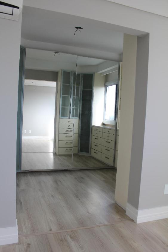 Apartamento à venda com 3 quartos, 200m² - Foto 13