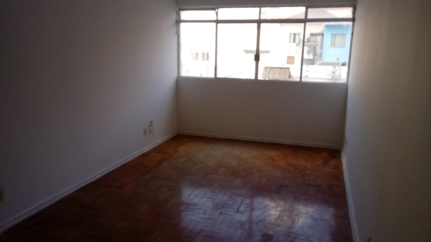 Apartamento à venda com 3 quartos, 83m² - Foto 2