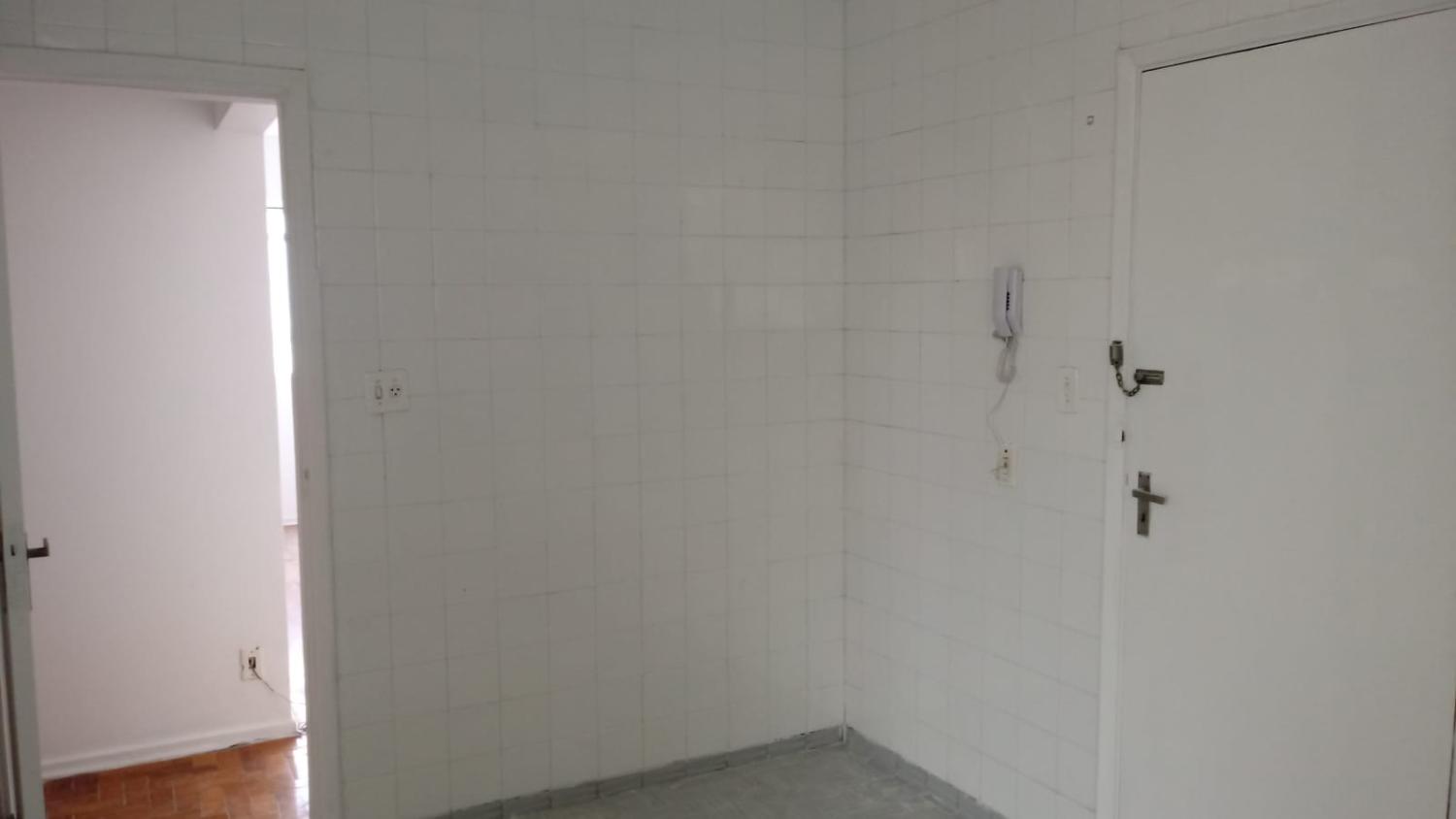 Apartamento à venda com 3 quartos, 83m² - Foto 13