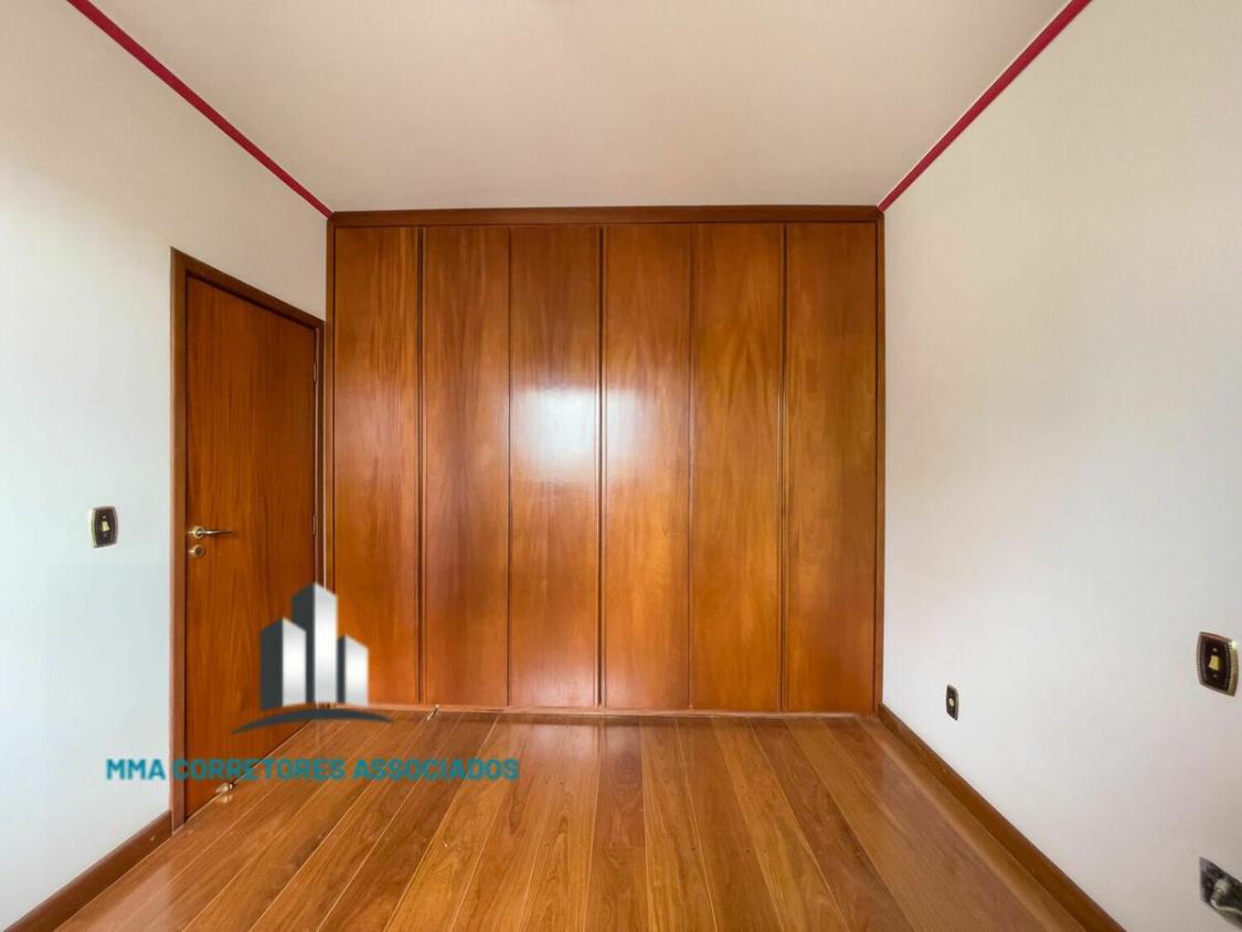 Apartamento à venda com 3 quartos, 233m² - Foto 7