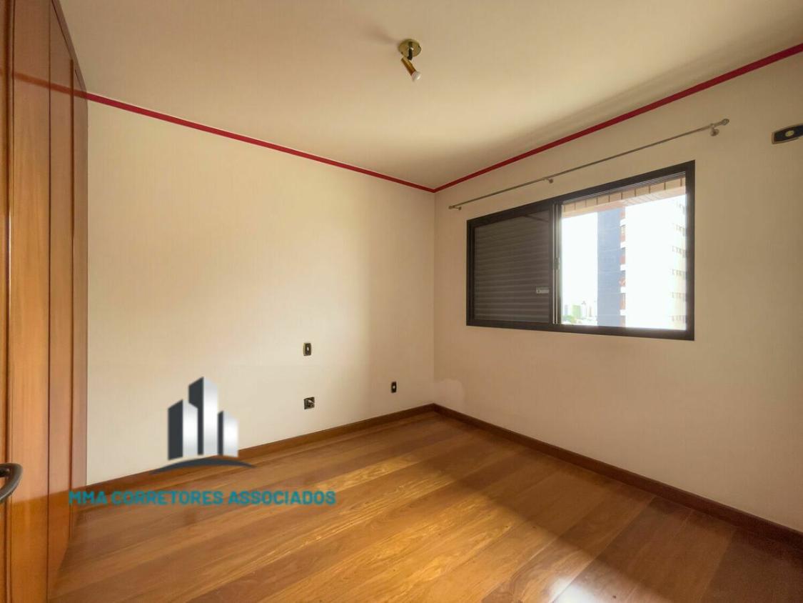 Apartamento à venda com 3 quartos, 233m² - Foto 29