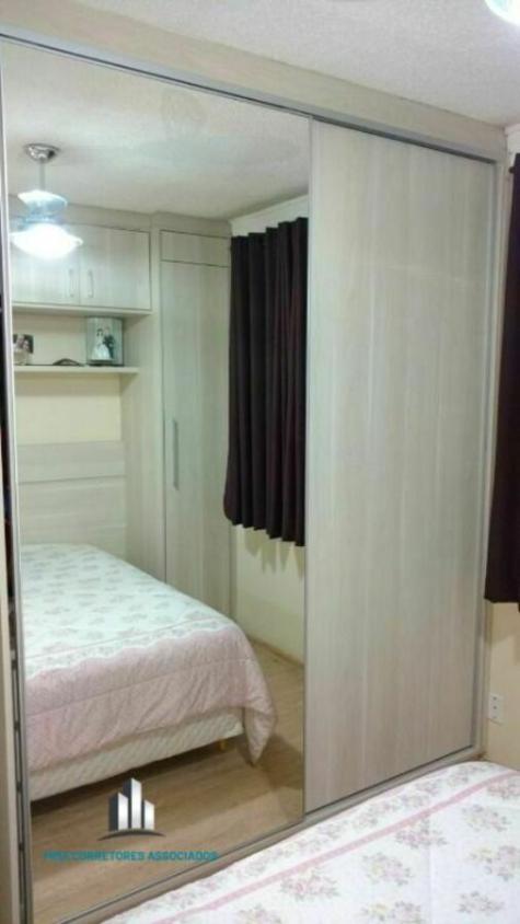 Apartamento à venda com 2 quartos, 42m² - Foto 2