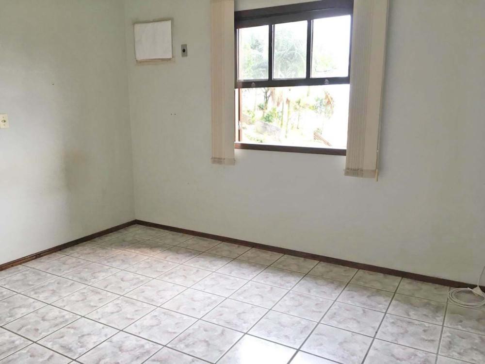 Casa à venda com 4 quartos, 200m² - Foto 12