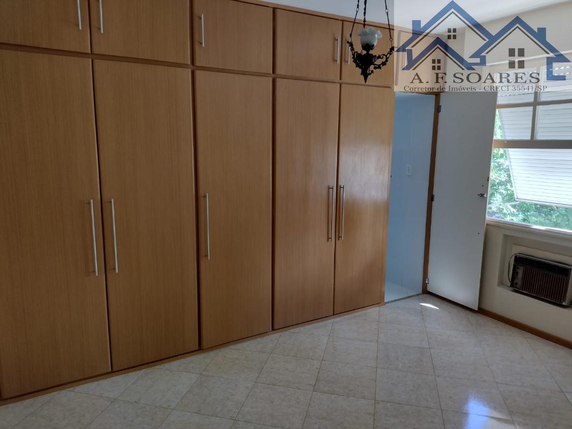 Apartamento à venda com 3 quartos, 150m² - Foto 5