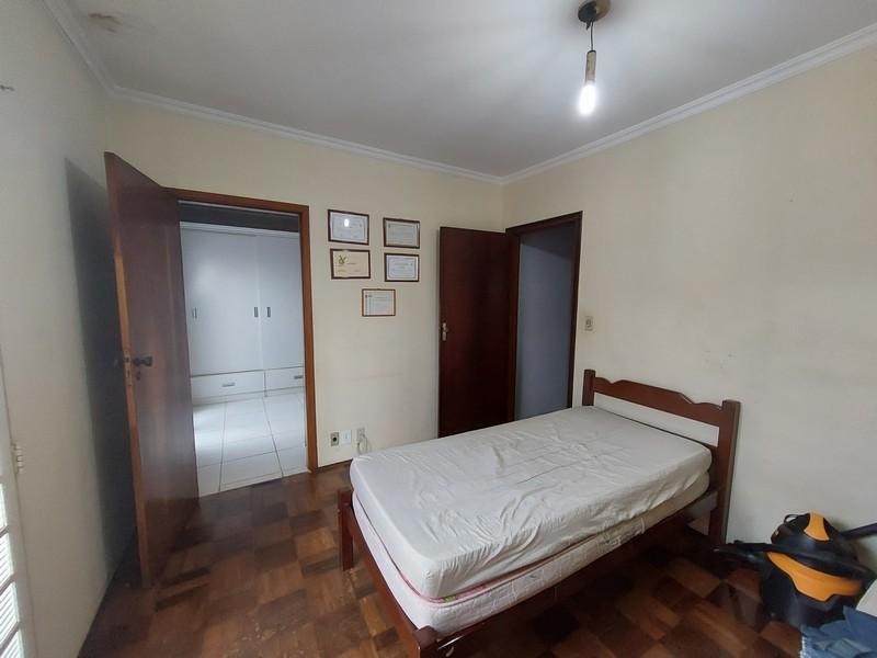 Casa à venda com 4 quartos, 159m² - Foto 3