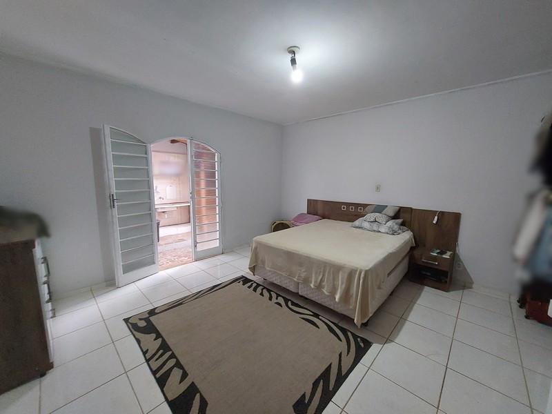 Casa à venda com 4 quartos, 159m² - Foto 5