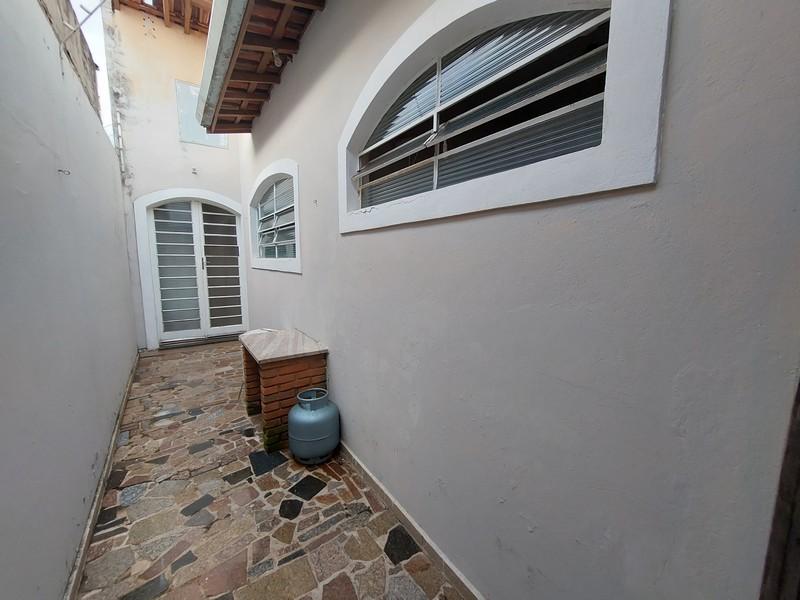 Casa à venda com 4 quartos, 159m² - Foto 14