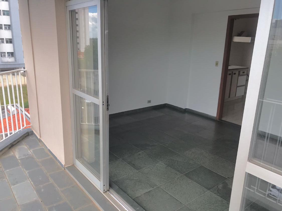 Apartamento à venda com 3 quartos, 125m² - Foto 4