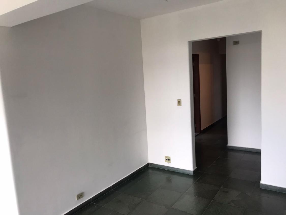 Apartamento à venda com 3 quartos, 125m² - Foto 7