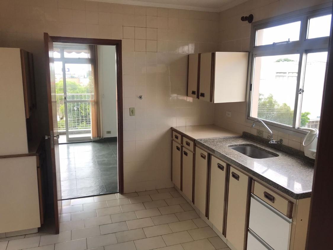 Apartamento à venda com 3 quartos, 125m² - Foto 13