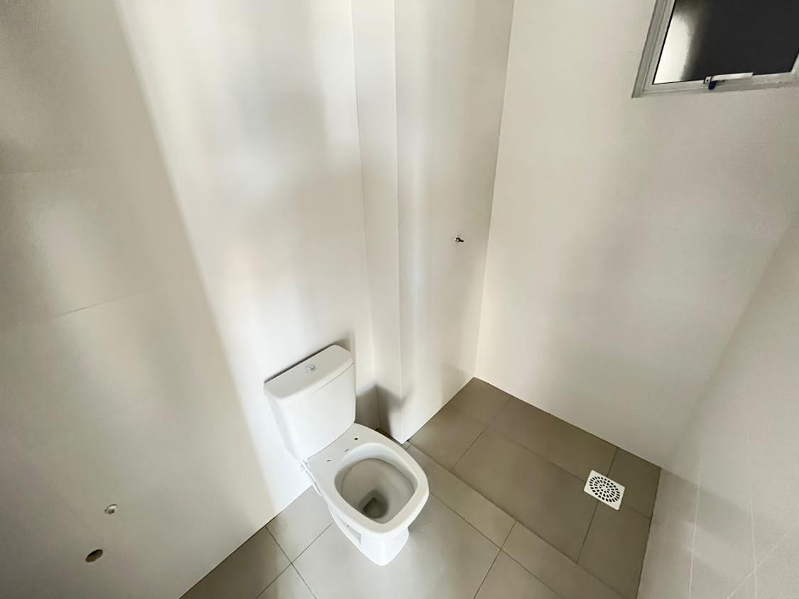 Apartamento à venda com 2 quartos, 70m² - Foto 4