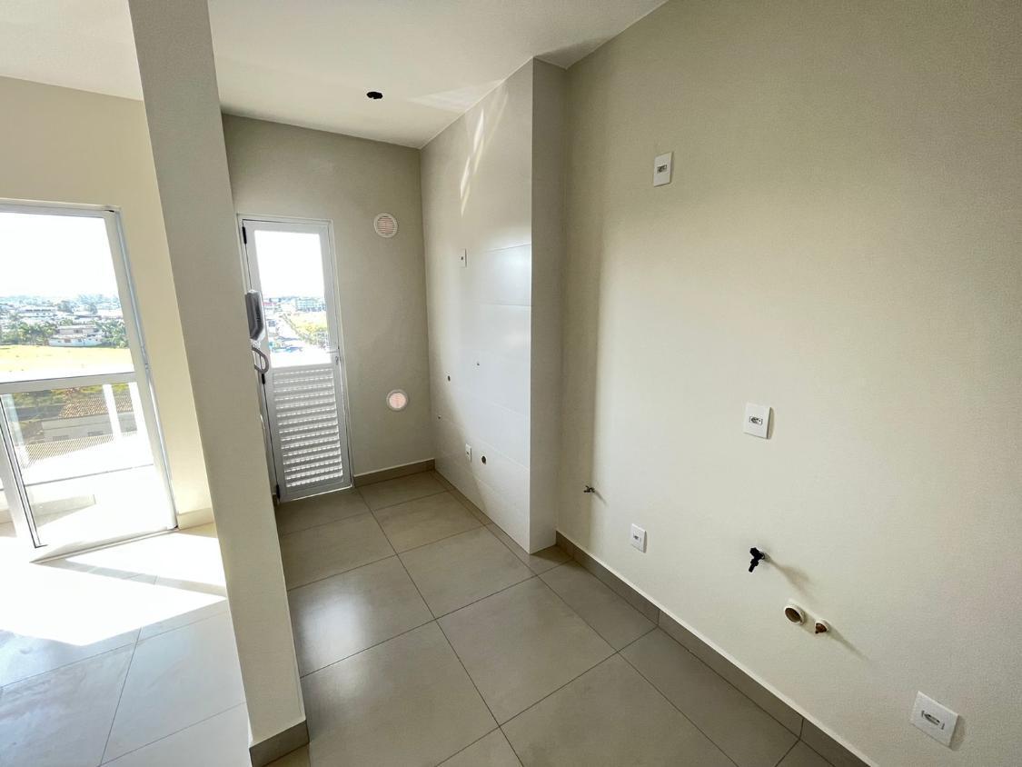 Apartamento à venda com 2 quartos, 70m² - Foto 6