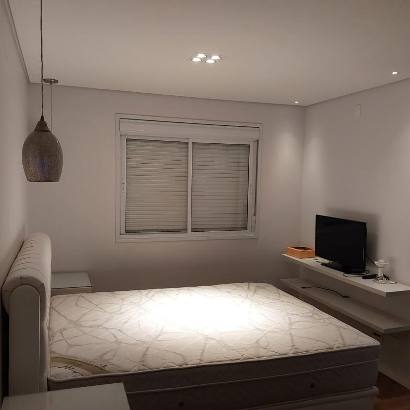 Apartamento para alugar com 3 quartos, 133m² - Foto 13