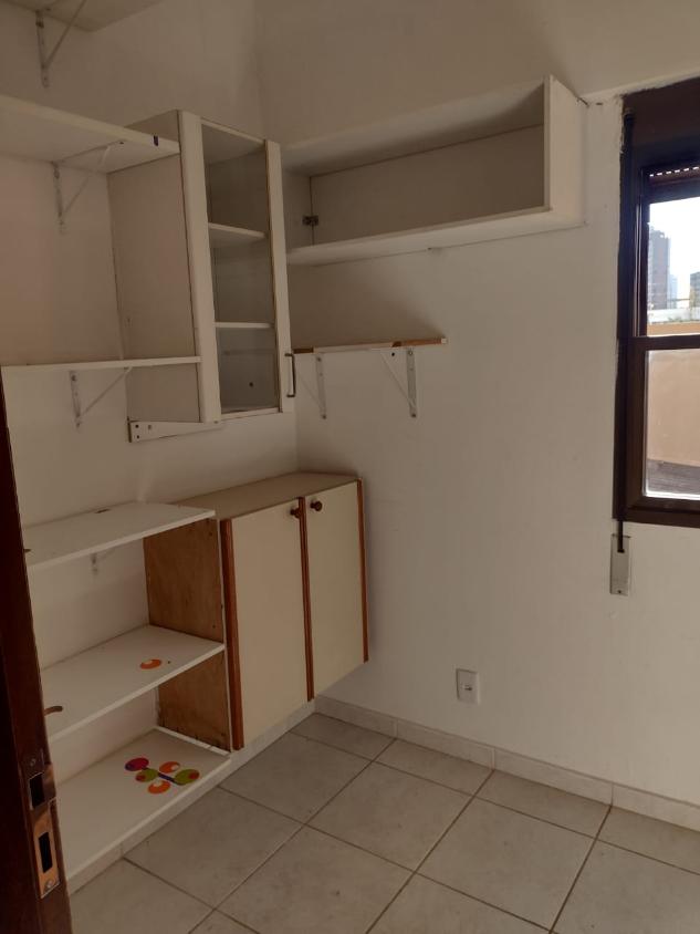 Apartamento à venda com 4 quartos, 181m² - Foto 8