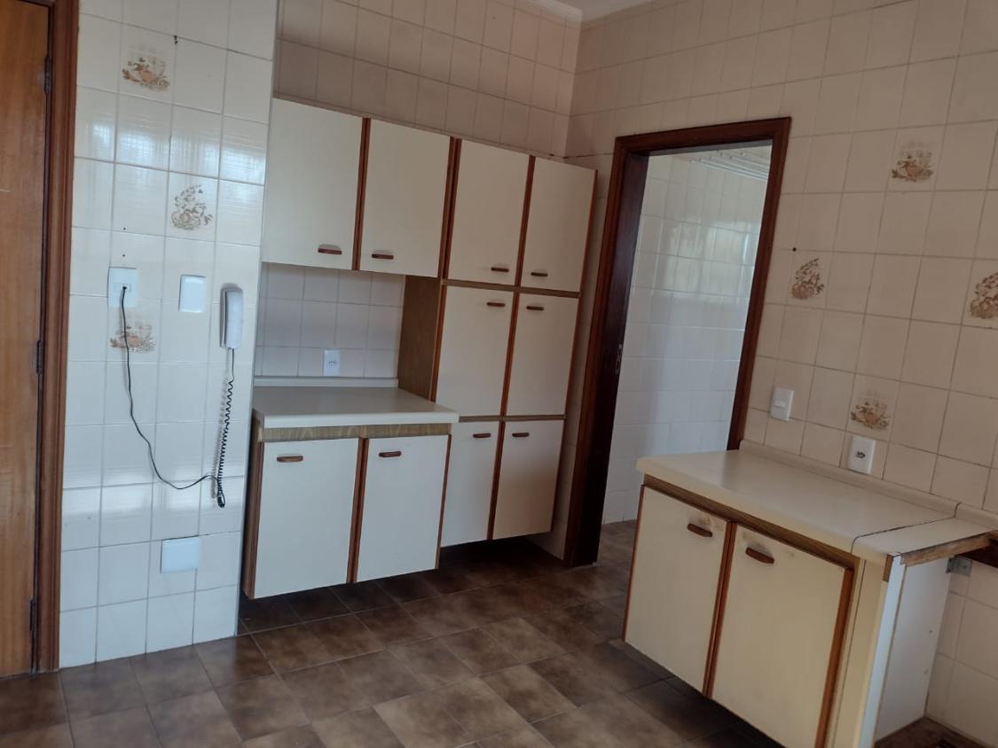 Apartamento à venda com 4 quartos, 181m² - Foto 17