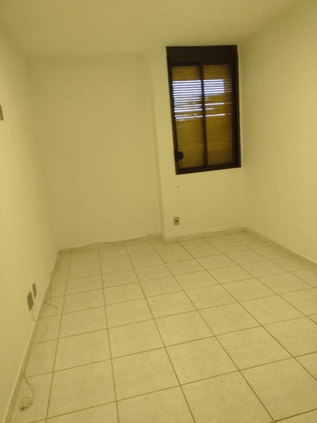 Apartamento à venda com 4 quartos, 181m² - Foto 18