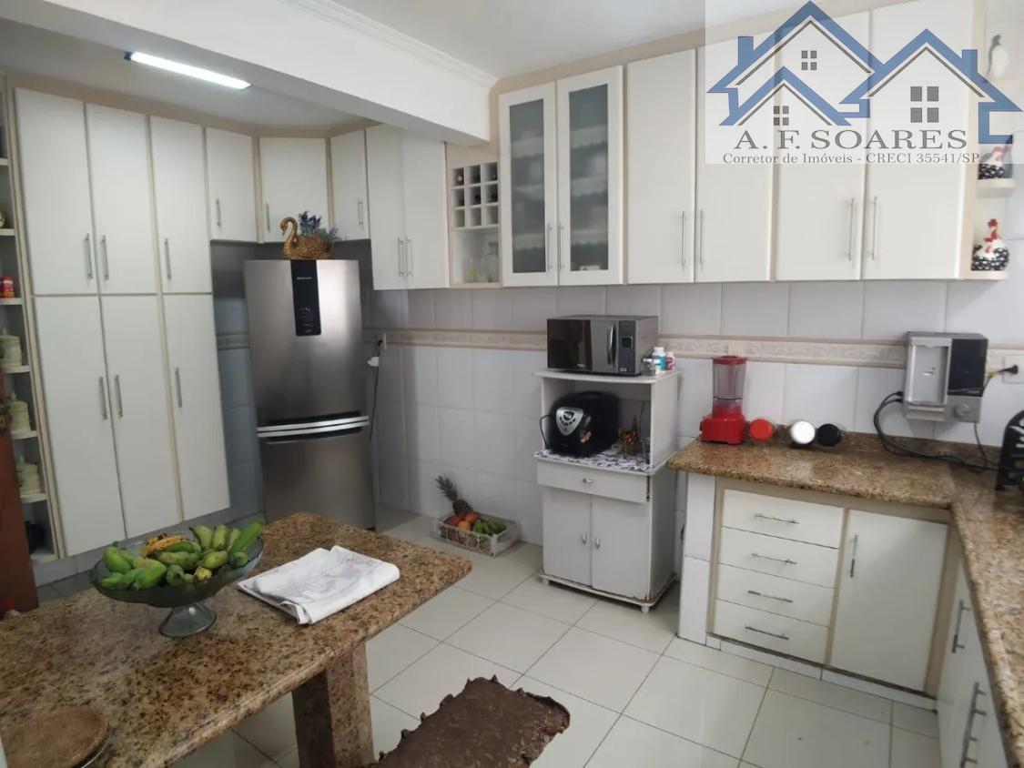 Sobrado à venda com 3 quartos, 230m² - Foto 13