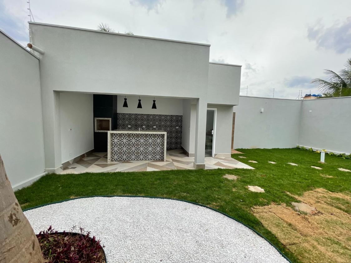 Casa à venda com 4 quartos, 220m² - Foto 8