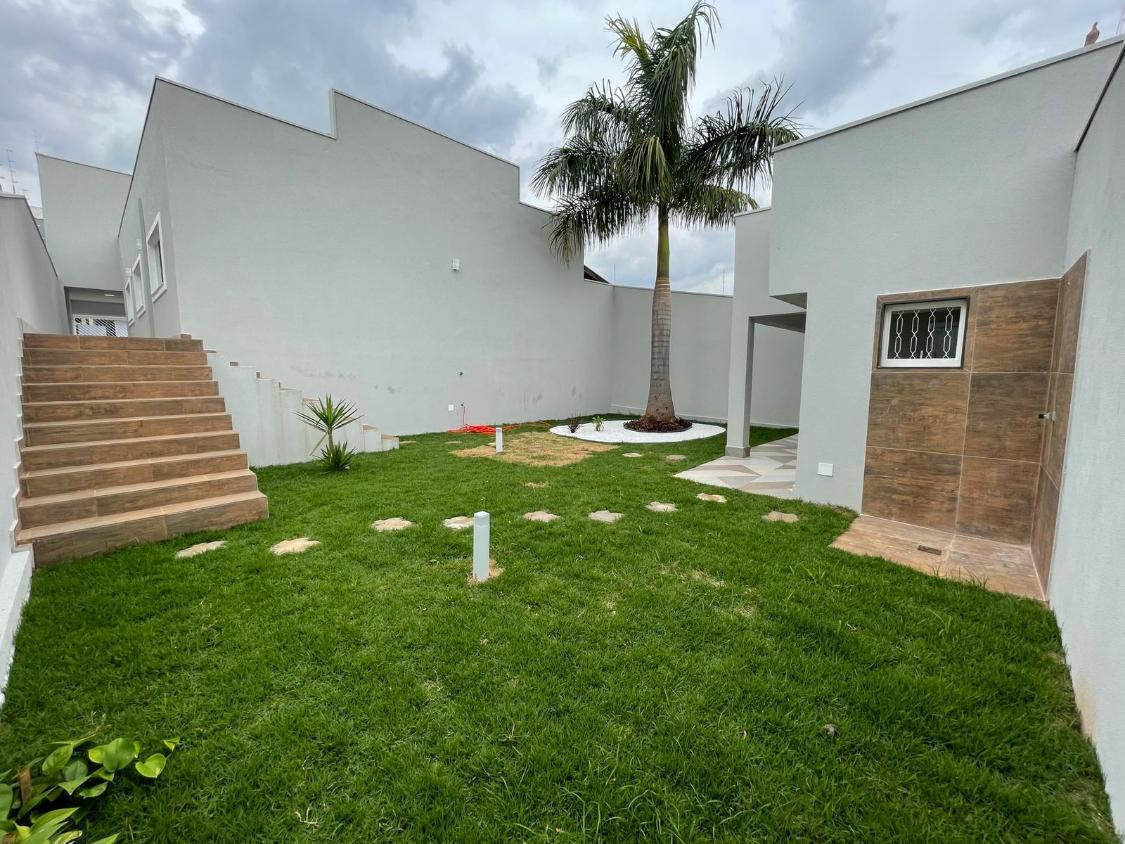 Casa à venda com 4 quartos, 220m² - Foto 15