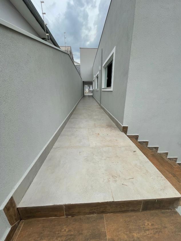 Casa à venda com 4 quartos, 220m² - Foto 18