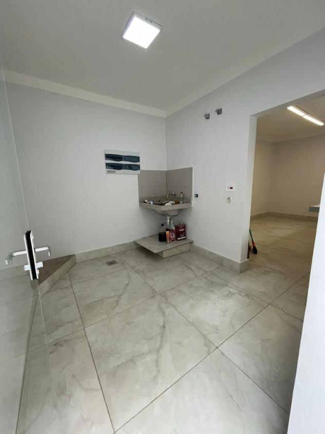 Casa à venda com 4 quartos, 220m² - Foto 23