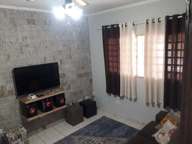 Casa à venda com 2 quartos, 160m² - Foto 3