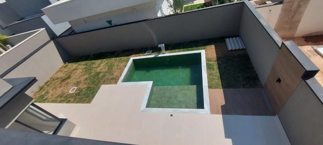 Casa de Condomínio à venda com 3 quartos, 241m² - Foto 8