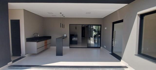 Casa de Condomínio à venda com 3 quartos, 241m² - Foto 14