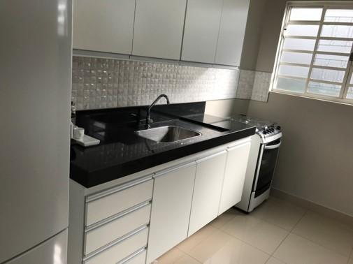 Apartamento à venda com 2 quartos, 65m² - Foto 3