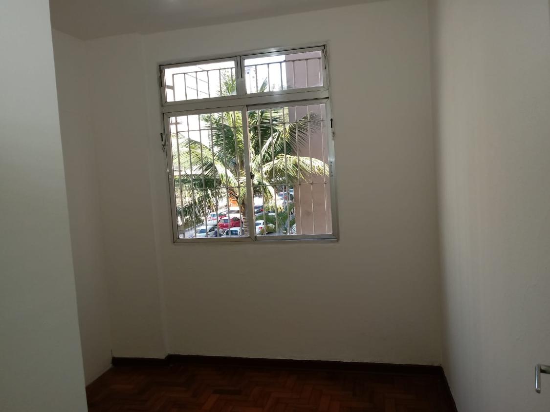 Apartamento à venda com 2 quartos, 70m² - Foto 15