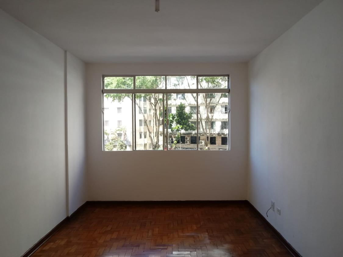 Apartamento à venda com 2 quartos, 70m² - Foto 1