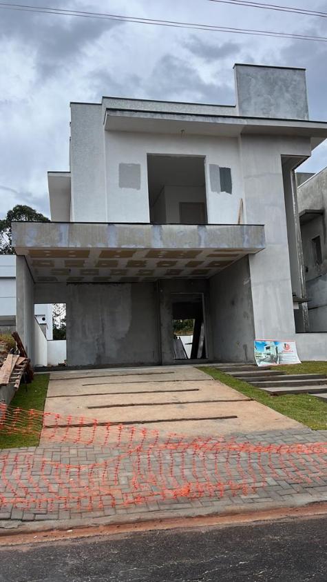 Casa de Condomínio à venda com 3 quartos, 225m² - Foto 1