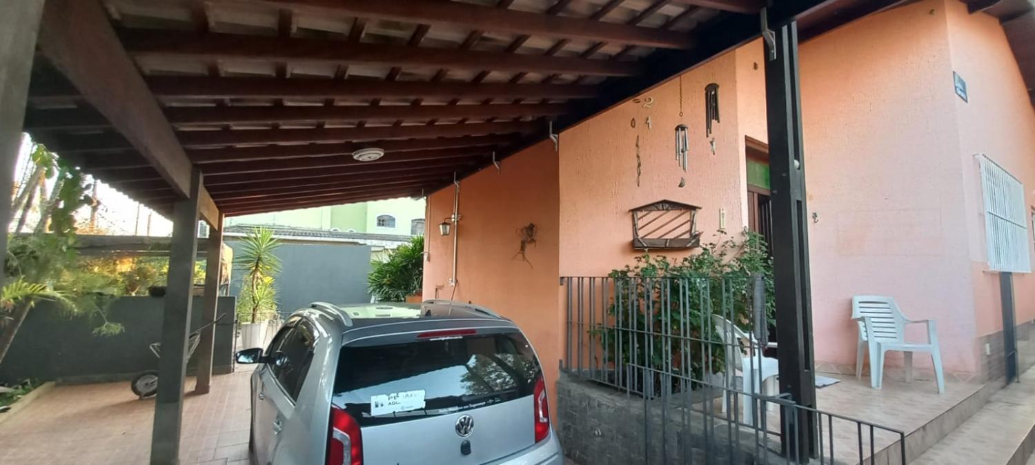 Casa à venda com 3 quartos, 95m² - Foto 2