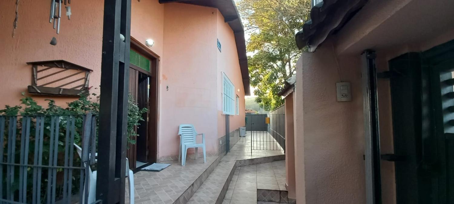 Casa à venda com 3 quartos, 95m² - Foto 3