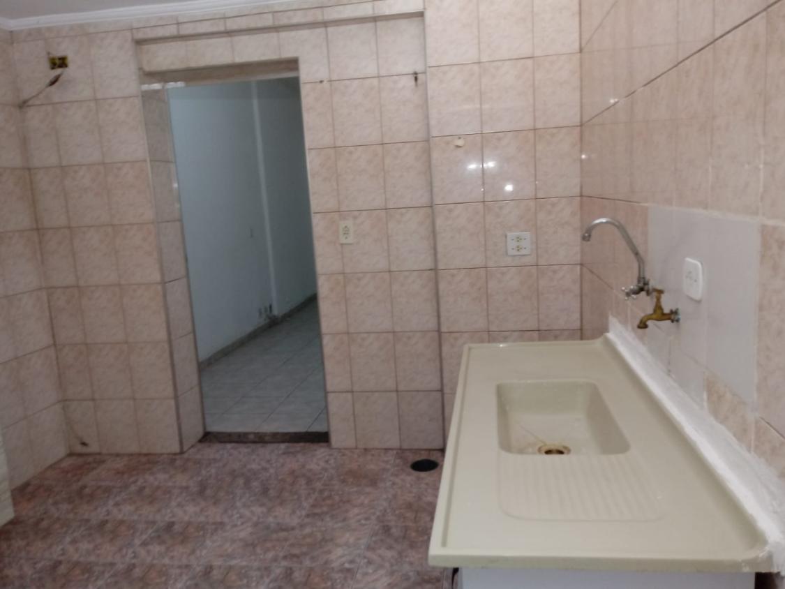 Apartamento para alugar com 1 quarto, 50m² - Foto 13