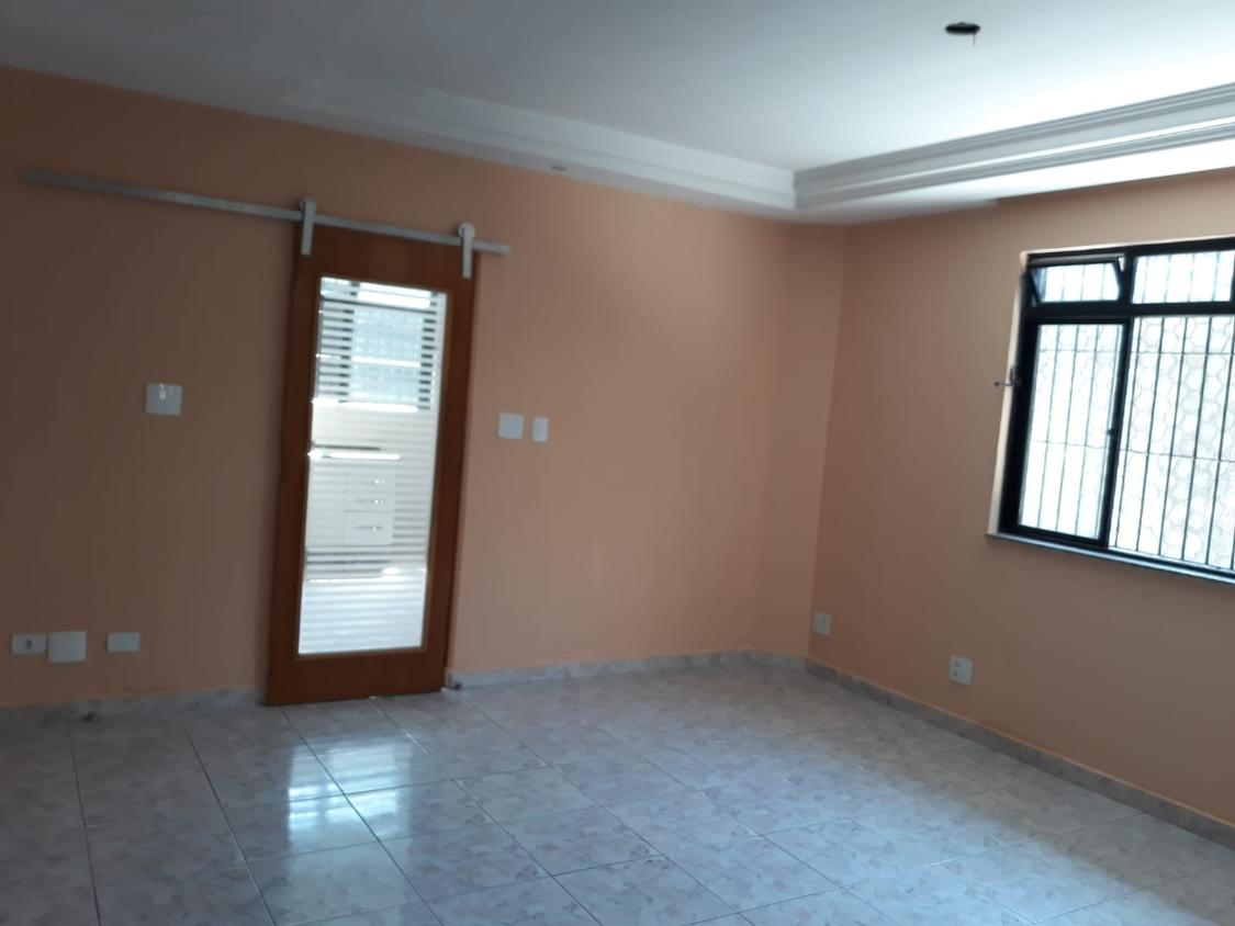 Casa para alugar com 3 quartos, 275m² - Foto 18