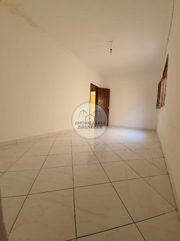 Casa à venda com 2 quartos, 150m² - Foto 11