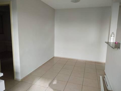 Apartamento à venda com 3 quartos - Foto 2