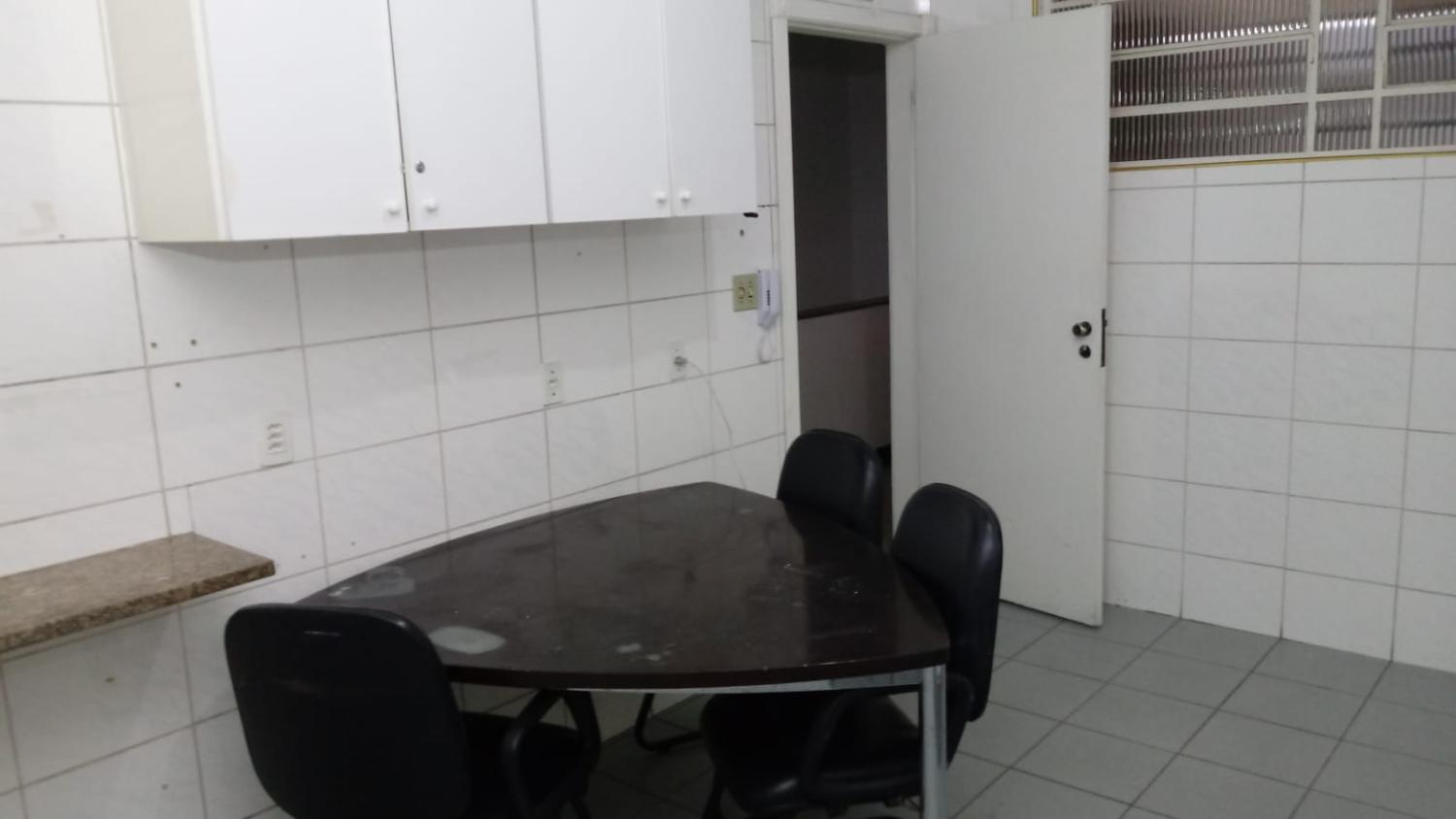 Apartamento para alugar com 2 quartos, 90m² - Foto 22