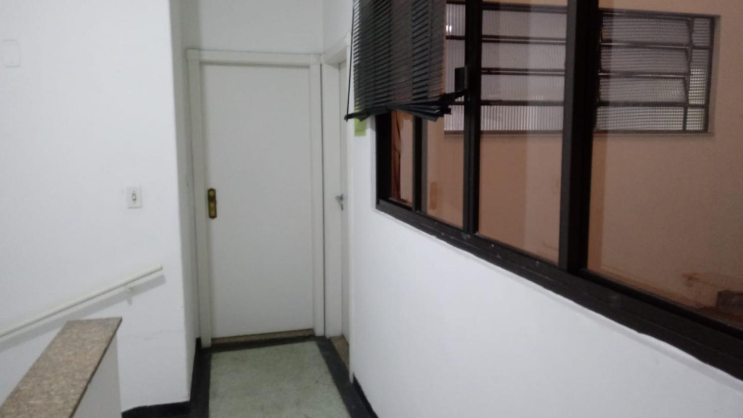 Apartamento para alugar com 2 quartos, 90m² - Foto 29