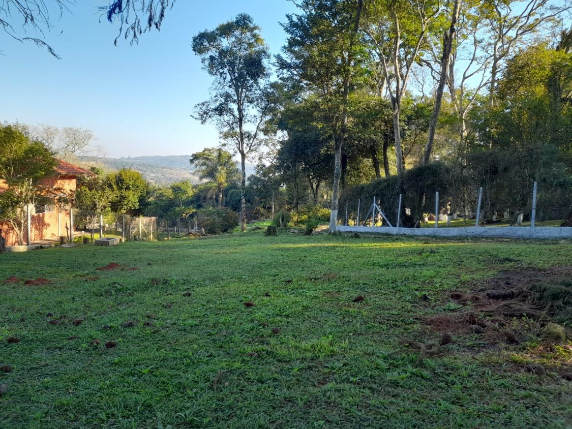 Terreno à venda, 1800m² - Foto 1