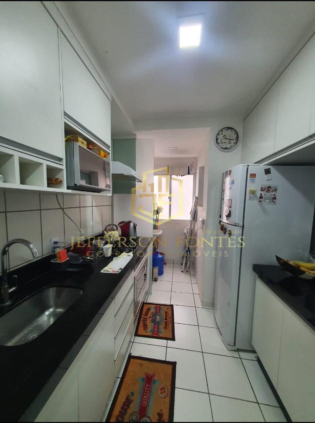 Apartamento à venda com 3 quartos, 67m² - Foto 4