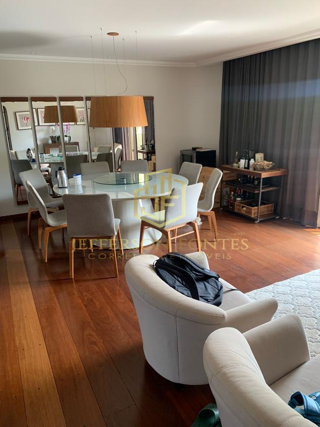 Apartamento à venda com 3 quartos, 195m² - Foto 1