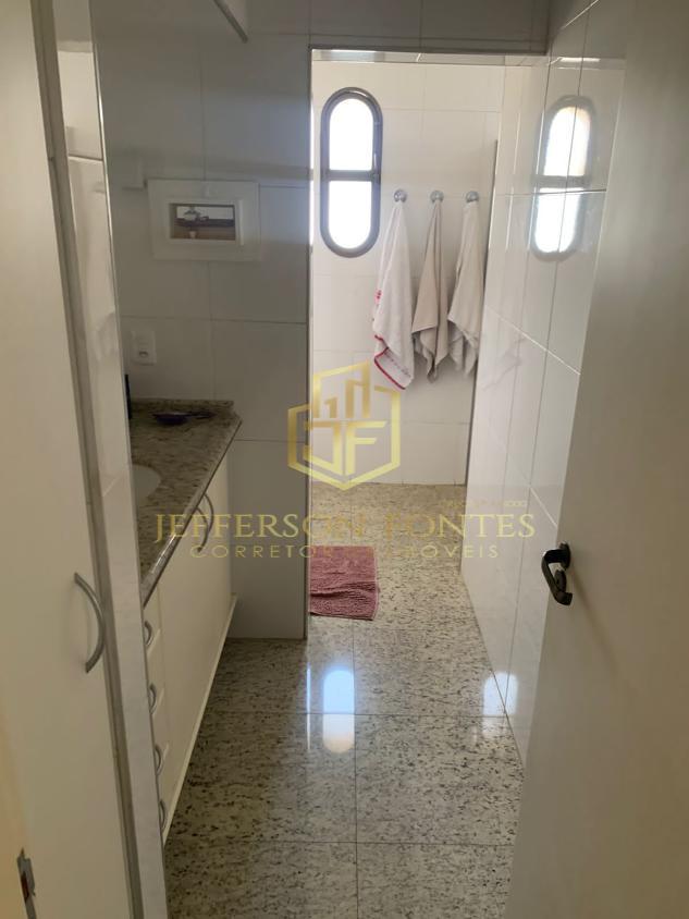 Apartamento à venda com 3 quartos, 195m² - Foto 8