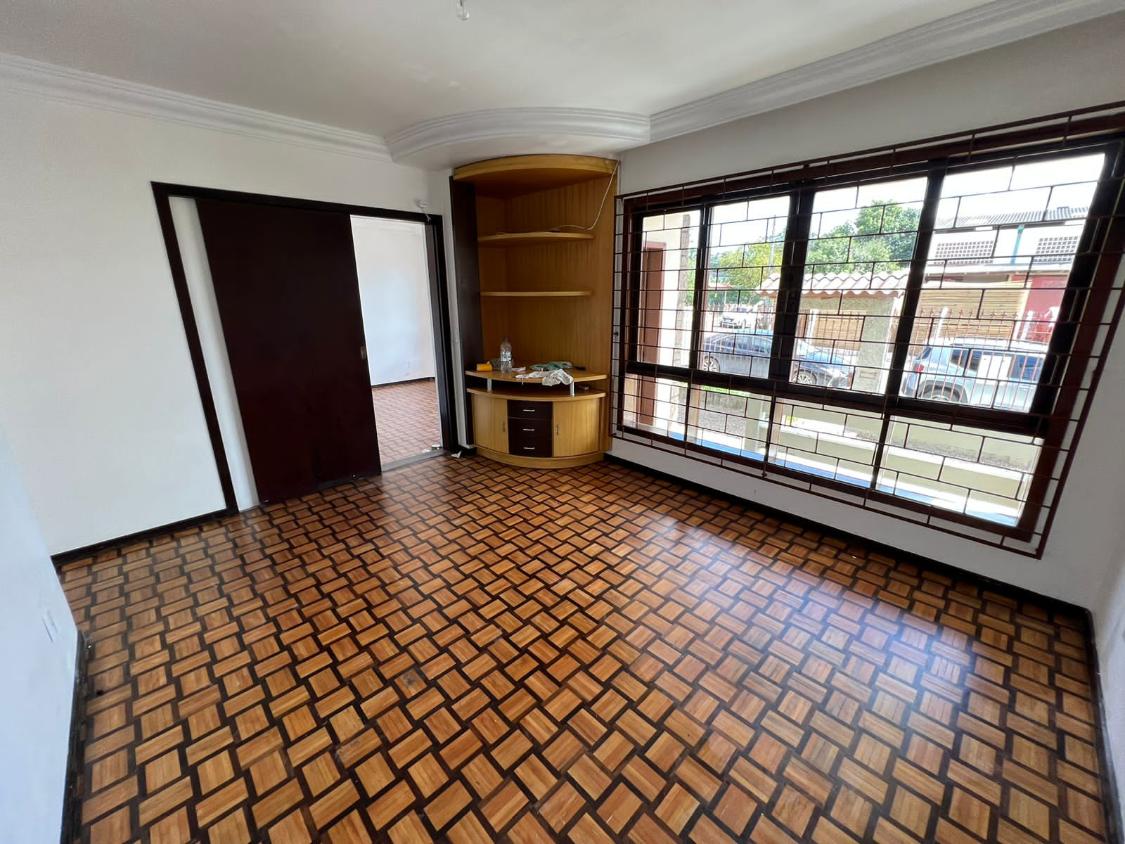 Casa à venda com 3 quartos, 180m² - Foto 10