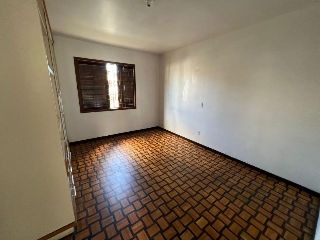 Casa à venda com 3 quartos, 180m² - Foto 16