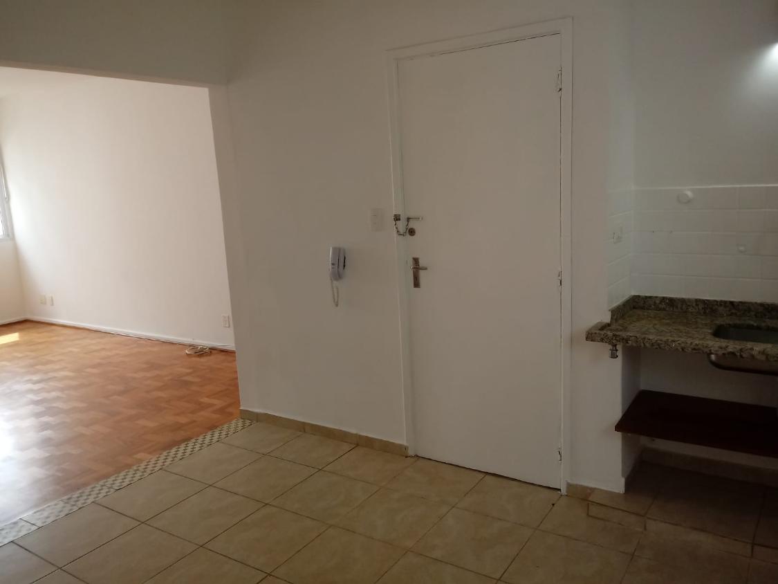 Apartamento para alugar com 3 quartos, 83m² - Foto 3