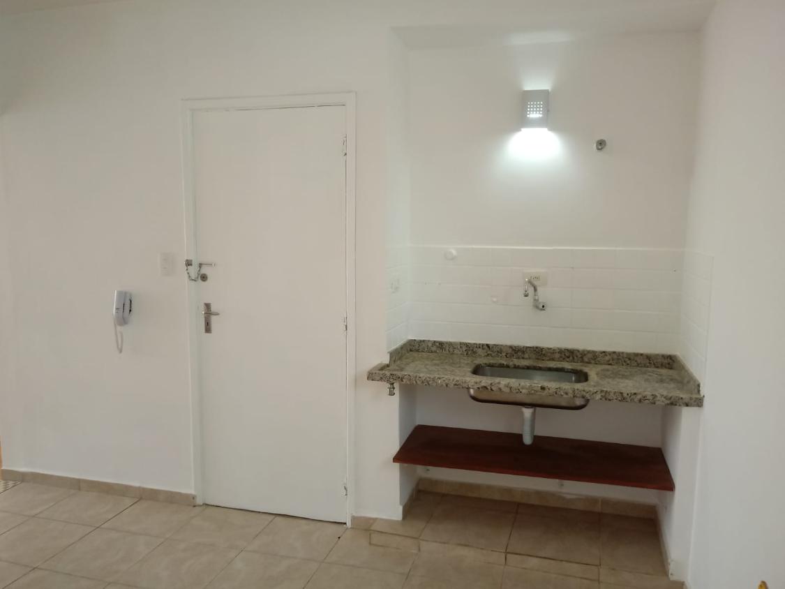 Apartamento para alugar com 3 quartos, 83m² - Foto 4